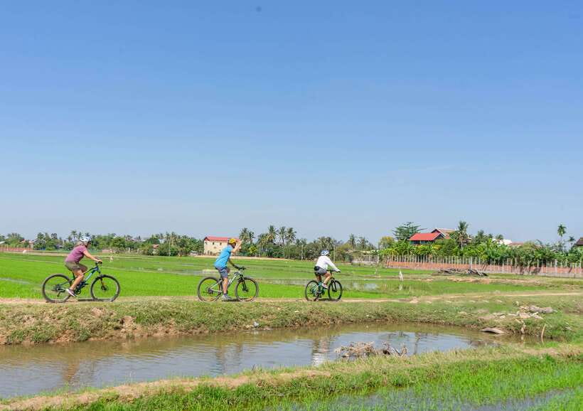 Kampong Phluk: Floating Village Sunset Bike Tour or E-Bike - Why This Nine-Hour Outing Is Worth Your Day