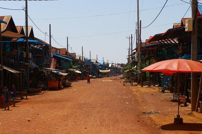 Kampong Phluk Floating Village & Sunset Lake Canoe Tour - Why Tonle Sap feels different from Siem Reap