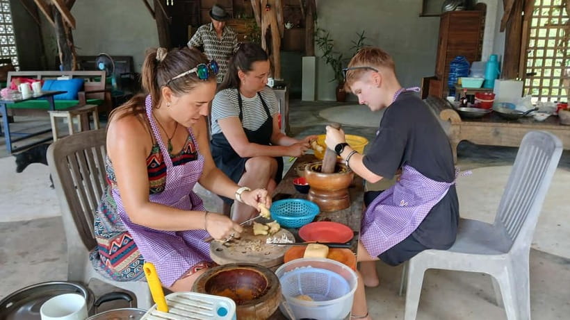 Kampot Countryside: Authentic Khmer Cooking Class - Eating beside the rice paddies