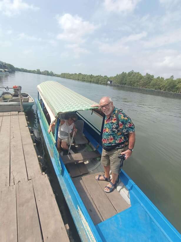Kampot Countryside include Pepper farm,Kep crab market beach - What to bring and what to expect