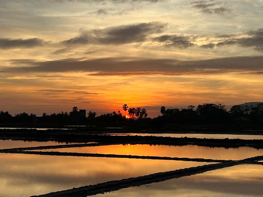 Kampot Countryside include Pepper farm, Salt field & Lake - Five things to know before you go