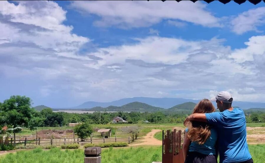 Kampot: Pepper Farm Tours, Salt, Lake & Phnom Chhngok Temple - La Plantation and the taste of Kampot pepper