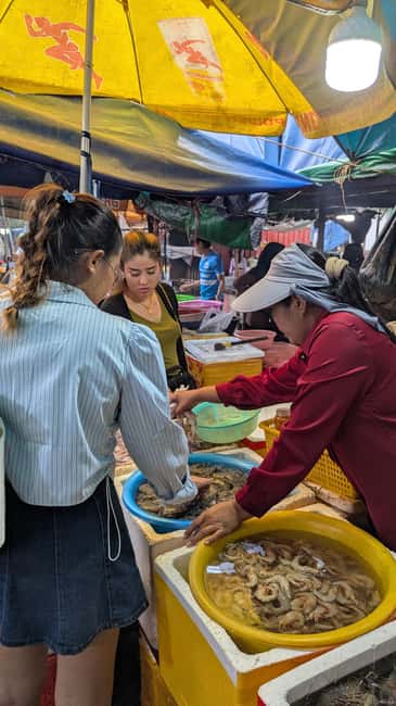 Kampot Pepper & Kep/Crab Market Tours: Salt, Secret lake - Villages, rice fields and the road to Secret Lake