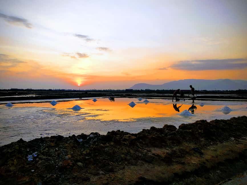 Kampot Pepper & Kep/Crab Market Tours: Salt, Secret lake - La Plantation and the Kampot pepper lesson