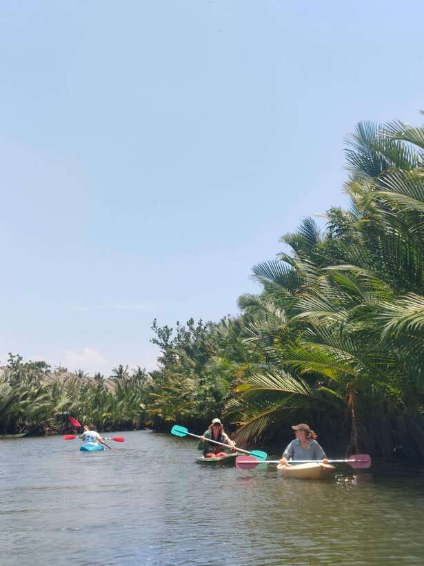Kayaking tour around green cathedral - Booking flexibility and practical details