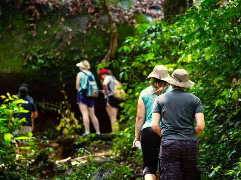 Kbal Spean Trekking Tour with Banteay Srei & Landmine Museum - Banteay Samre: A Short Temple Visit Before the Hike