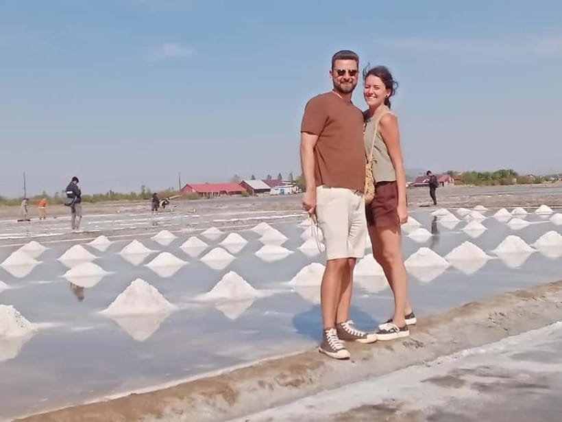 Kep: Discover kampot pepper farm/lake & Salt fields...more - Phnom Chhngok Cave Temple