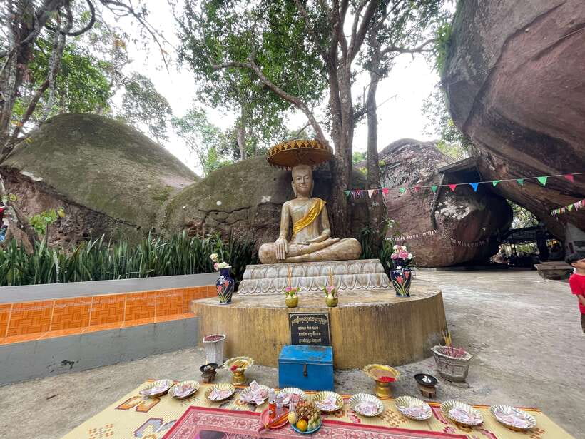 Koh Ker, Kulen Waterfall and Beng Mealea from Siem Reap - Koh Ker offers a pyramid unlike Angkor’s temples