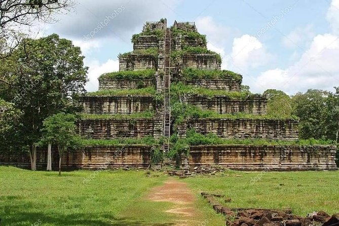 Koh Ker & Preah Vihear - Day one: Koh Ker and a lost royal capital