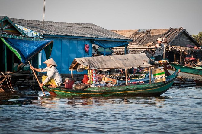 Kompong Khleang Floating Village & Tonle Sap Lake - Private Day Tour - Kompong Khleang by Boat: A Closer Look at Village Life