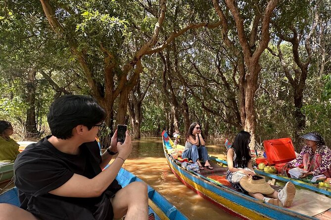 Kompong Phluk Floating village & Mangrove forest cruise - Kompong Phluk and its high stilt houses