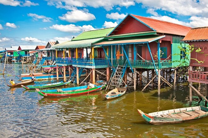 Kompong Phluk Floating village & Mangrove forest cruise - Tonlé Sap Lake: a wide, open first look
