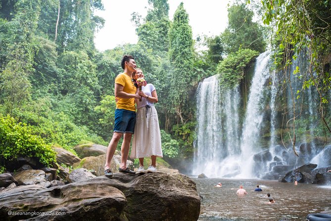 Kulen Mountain Tour with Picnic and Floating Village Sunset - Wat Preah Ang Thom and the mountain’s sacred side
