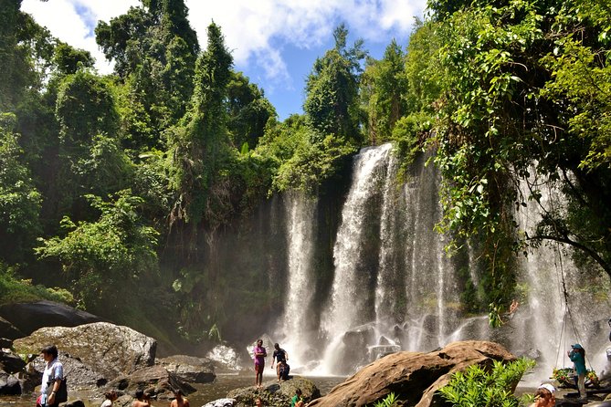 Kulen Waterfall and 1000 Lingas River Private Tour - Walking to the River of a Thousand Lingas