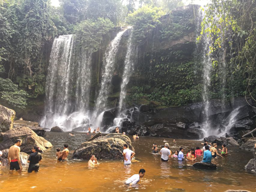 Kulen Waterfall Park with Small Groups & Guide tour - Wat Preach Angthom and the reclining Buddha
