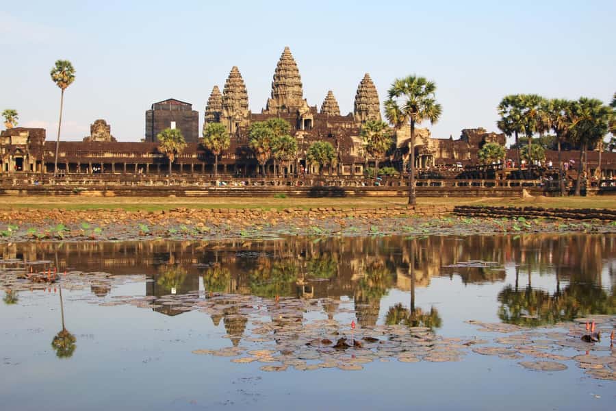 Luxury Private 2-Day Angkor Wat with English or German Guide - Day one: Angkor Wat, Ta Prohm, and Angkor Thom