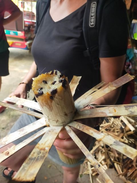 Morning Tuk tuk: City, Handicrafts, Killing field, Temples - Wat Samrong Knong and Battambang’s painful past