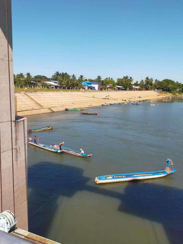 Morning Tuk tuk: City, Handicrafts, Killing field, Temples - Rice paper in a working village