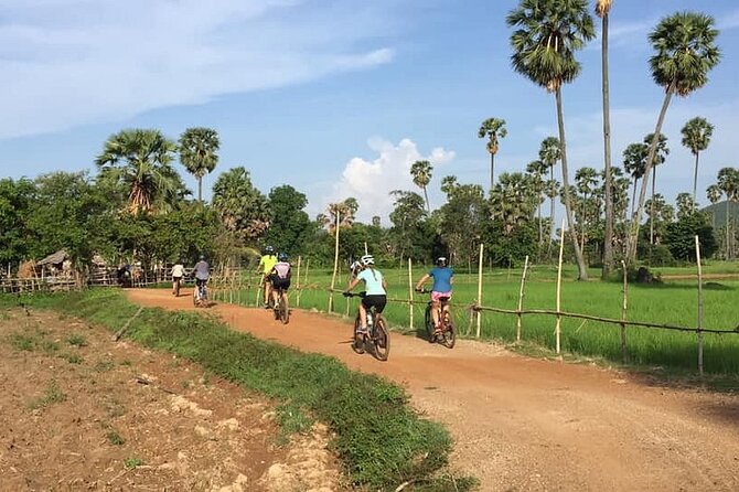 Morning Village & Countryside Bike Experience – Siem Reap - A local market and the first taste of village life