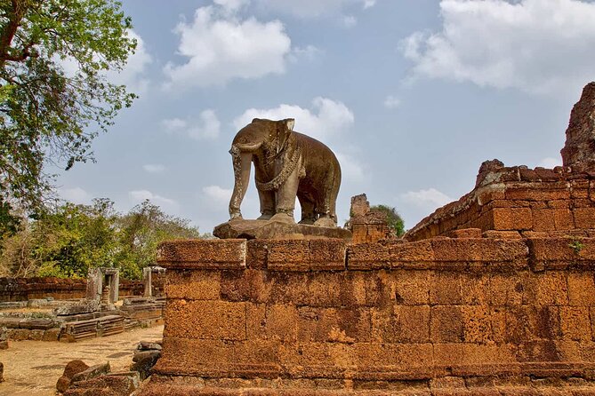 One Day Angkor World Heritage Tour - Angkor Thom and Bayon’s smiling stone faces