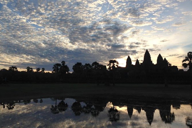 One day normal Angkor tour - Bayon and the smiling faces of Angkor Thom