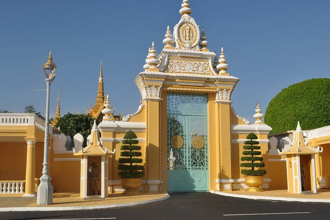 One Day Private Guide Tours History in Phnom Penh Incl. admission - Why This Tour Works for First-Time Visitors