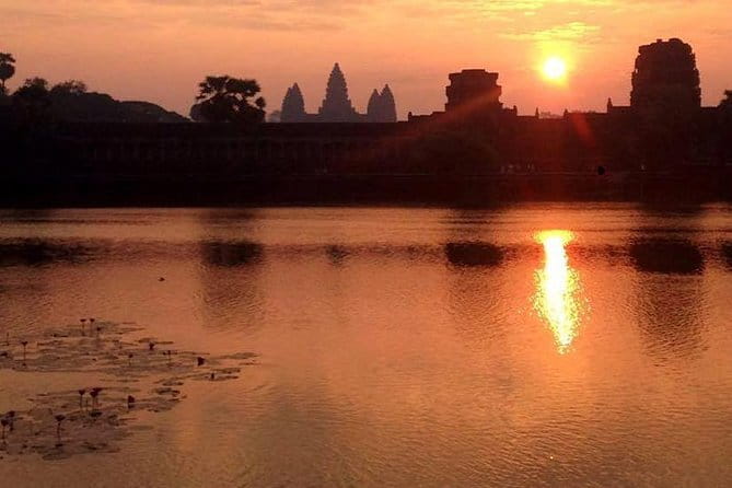 One Day Sunrise Private Tour at Angkorwat with Major Temples - What makes this Angkor tour worth considering
