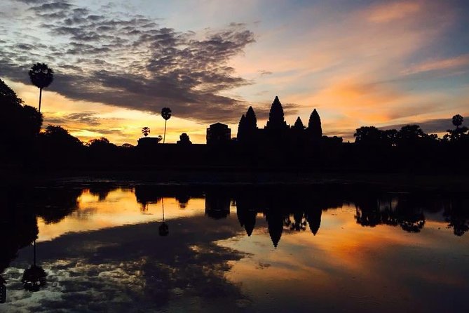 One Day tour with sunrise in car with A/C or Van & Guide. - Private guiding is the main reason to choose this tour