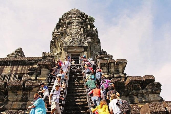 One Way Siem Reap Airport Pick Up or Airport Transfer - Who Gets the Best Value at $39?