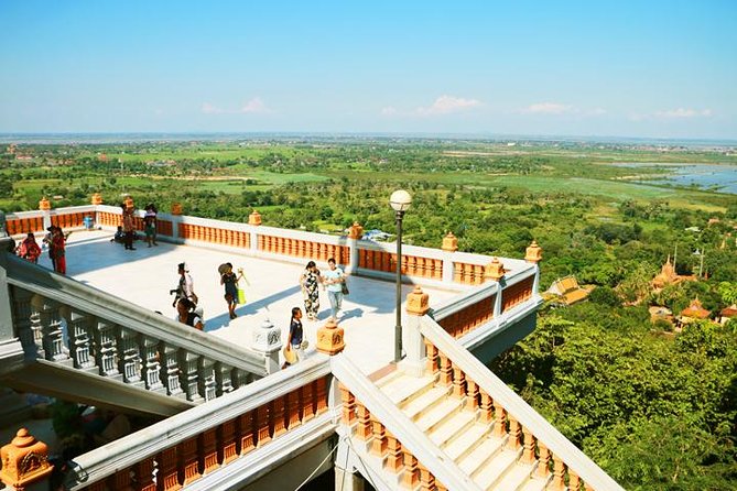 Oudong and Koh Chen Island - Full Day Cruise & Tour with English speaking guide - Key things to know before booking