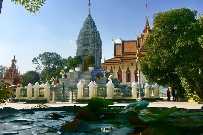 Oudong Mountain and Phnom Penh Full Day Private Tour - A meditation center and the spiritual thread of the day