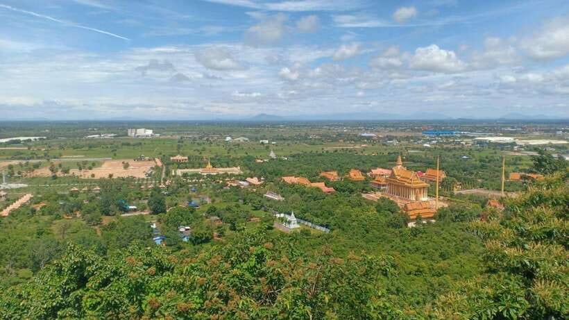Oudong Mountain - Phnom Penh Former Capital Private Day Tour - The Ride North Through Villages and Open Country