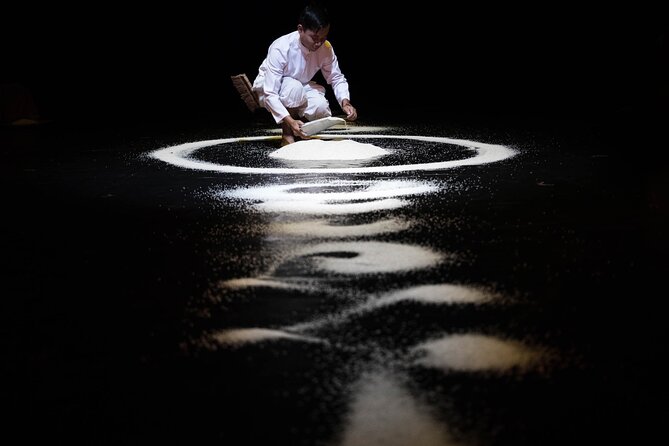 Phare: The Cambodian Circus Show in Siem Reap - Food, drinks, and the pre-show atmosphere