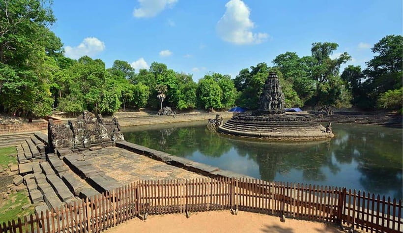 Phnom Bakheng Sunset Tour, Pre Rup, Neak Pean, Preah Khan - Should you book the Phnom Bakheng sunset tour?