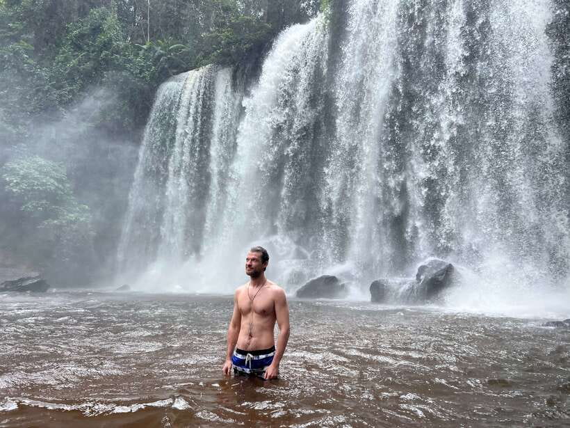 Phnom Kulen Park: Tour with Elephant Forest from Siem Reap - Meeting elephants at Kulen Elephant Forest