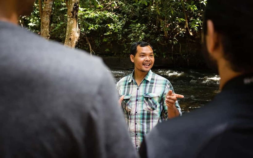 Phnom Kulen Waterfall & the Sacred 1000 Lingas (with Lunch) - The morning drive from Siem Reap to the mountain