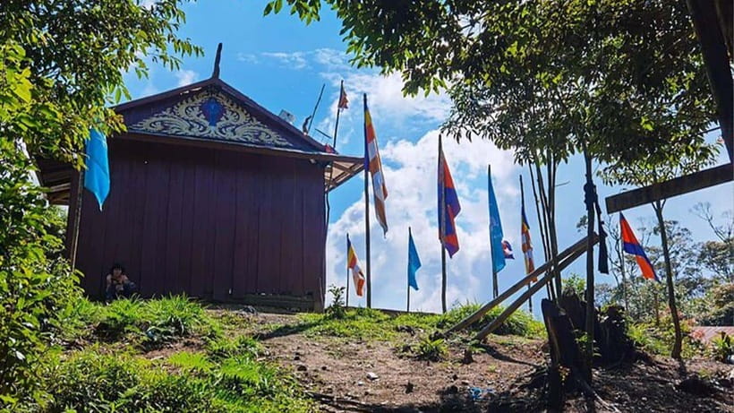 Phnom Penh: 2-Day Aural Mountains Hiking Adventure - From village road to forest trail