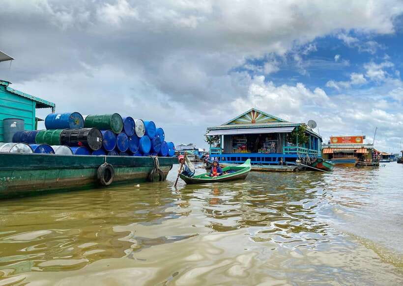 Phnom Penh - Battambang Transfer Plus Stop Sightseeing - The long road between Phnom Penh and Battambang