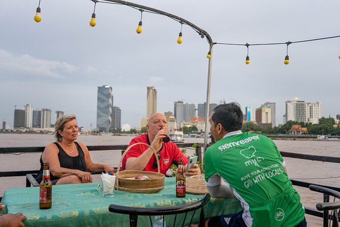 Phnom Penh Bike & Boat Sunset Tour / E-Bike Available - Key points before you book
