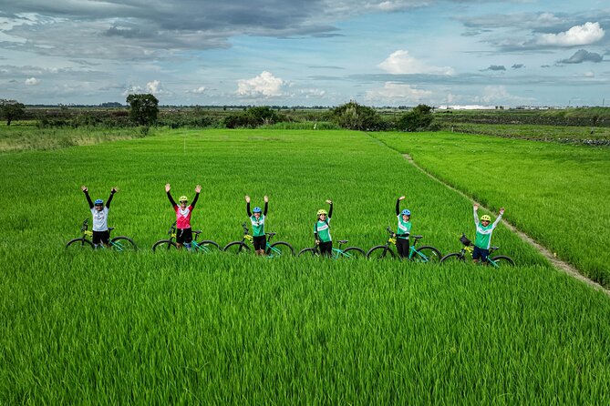 Phnom Penh Bike & Boat Sunset Tour / E-Bike Available - Why this Phnom Penh tour is different