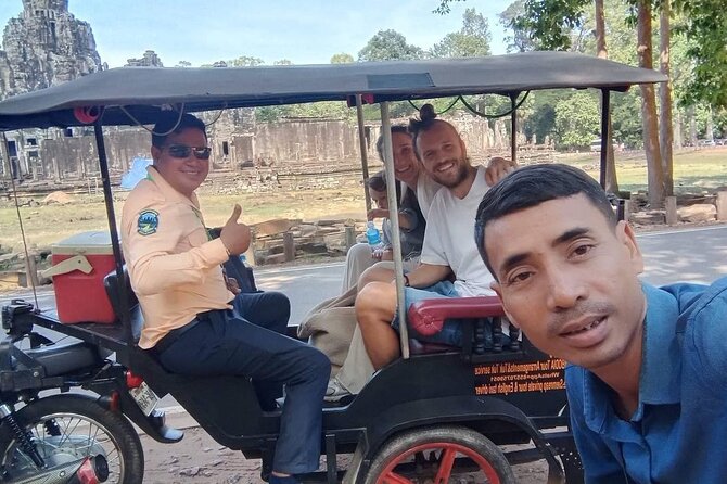 Phnom Penh Full Day Private Tour By Tuk Tuk or Taxi Car - Royal Palace and Silver Pagoda: Phnom Penh’s formal face