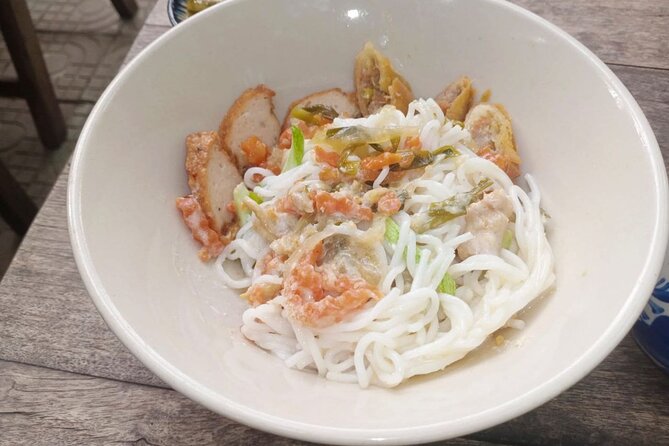 Phnom Penh Local Market & Morning Food Tour Include Drinks - Why a Cambodian breakfast tells you more