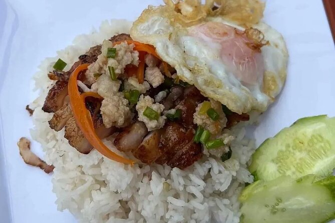 Phnom Penh Local Market & Morning Food Tour Include Drinks - Fresh noodles and market life near Wat Phnom
