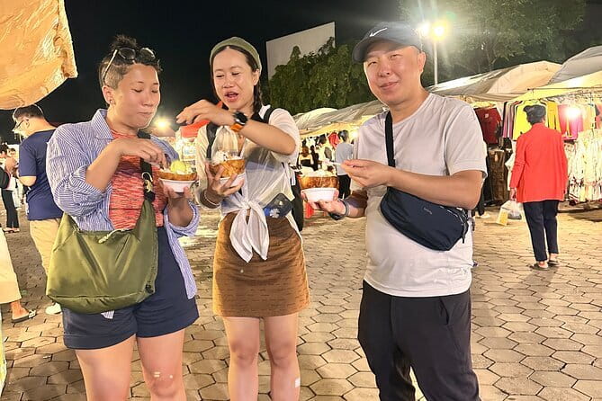 Phnom Penh Night City Highlights & Local Food tour by Tuktuk - A Second Family Restaurant for Local-Style Eating