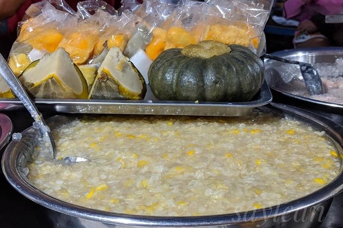 Phnom Penh Nightlife Street Food Tours - Phnom Penh Night Market: the longest and liveliest stop