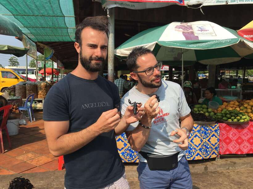 Phnom Penh - Siem Reap Road Transfer Plus Sightseeing - Lunch near Pre Bros and the middle of the journey