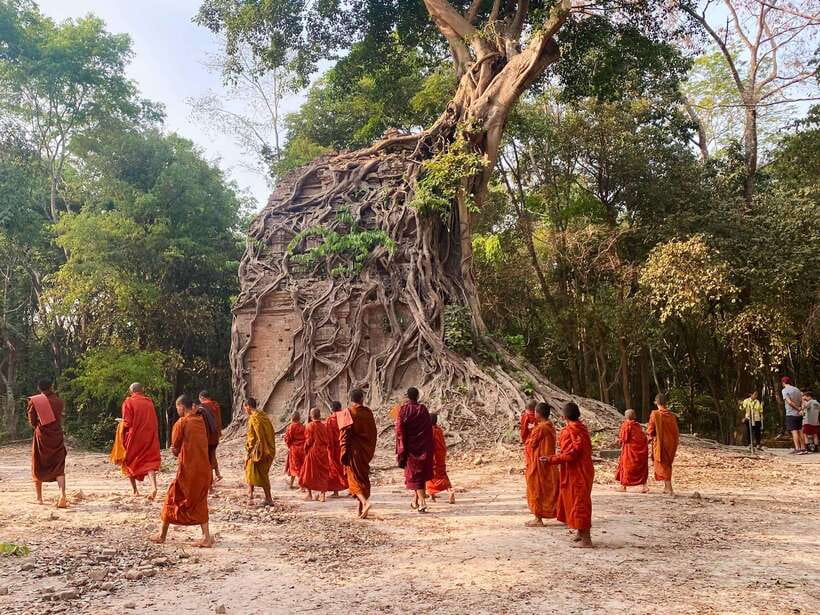 Phnom Penh - Siem Reap Road Transfer Plus Sightseeing - How much value do you get for $99?