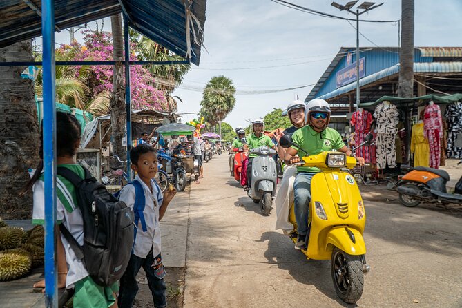 Phnom Penh Silk Island Vespa Tour / Tuk Tuk Available - How the Guides Shape the Experience