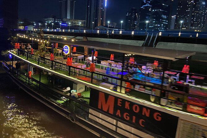 Phnom Penh: Sunset Cruise-Free Beers-Sodas-BBQ Buffet-fruit plate - Minutes 60 to 75: Tonle Sap and the quieter water