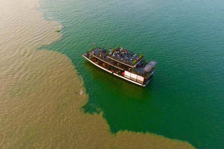 Phnom Penh: Sunset Cruise with Unlimited Beer &Fruit platter - Why this short Phnom Penh cruise works so well